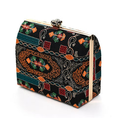 Embroidered Clutch 03