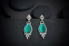 Emerald Glimmer Earrings